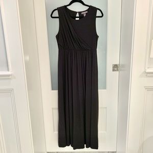 A Pea in the Pod Formal Dress (Black) - Size M